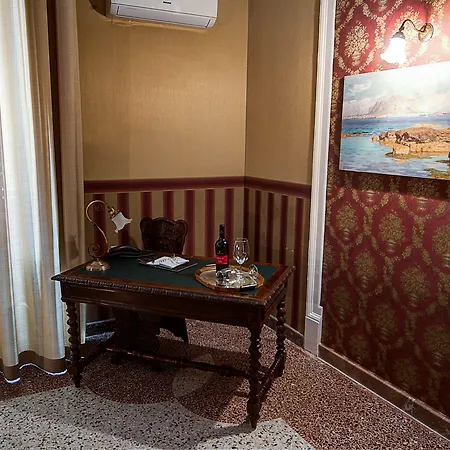 Maison d'hôtes Gallery 4*