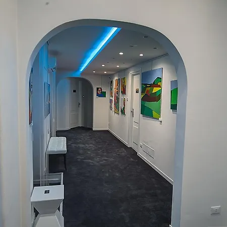 Gallery Casa de hóspedes 2*