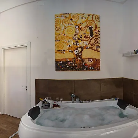 Konukevi Gallery 4*