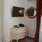 Gallery 4*